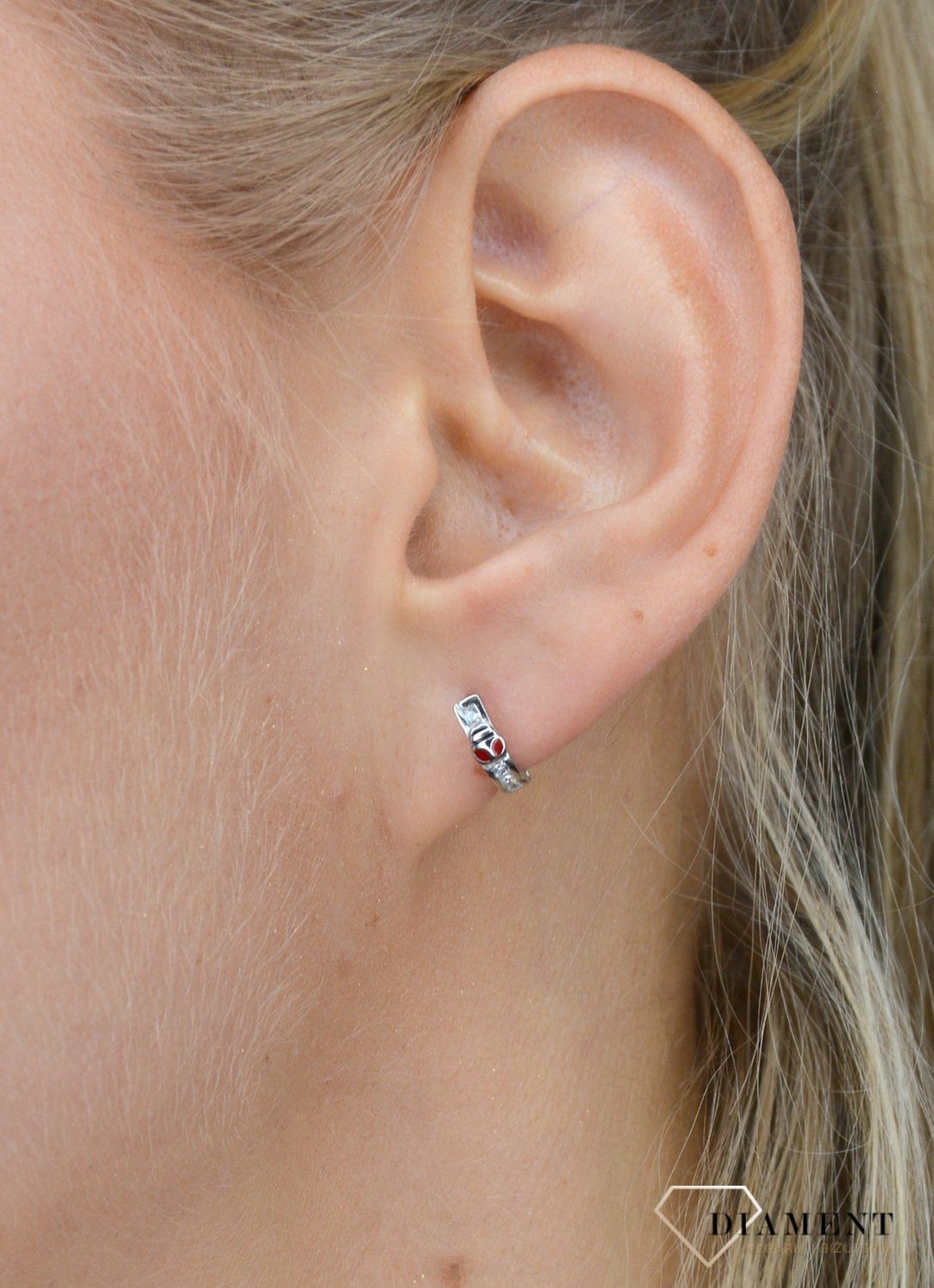 Kolczyki srebrne dla dziewczynki mała biedroneczka.jpg