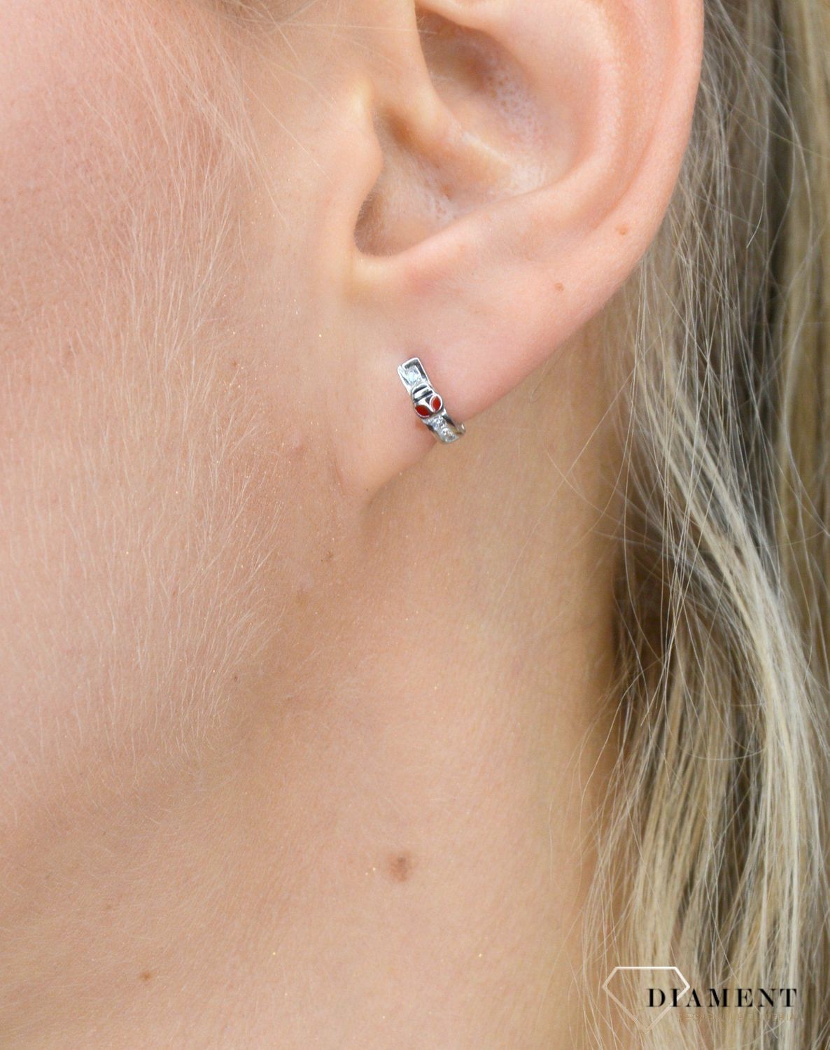 Kolczyki srebrne dla dziewczynki mała biedroneczka.jpg