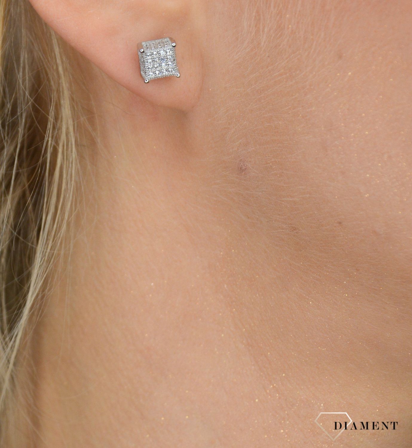 Kolczyki srebrne kwadraty z cyrkonią.jpg