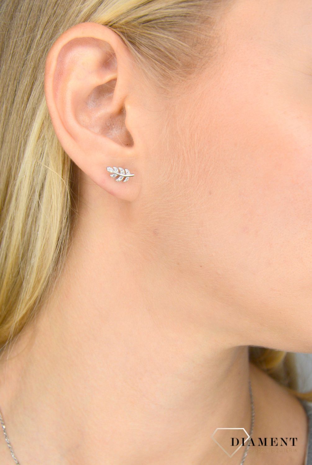 Kolczyki srebrne 925 liście z cyrkonią.jpg