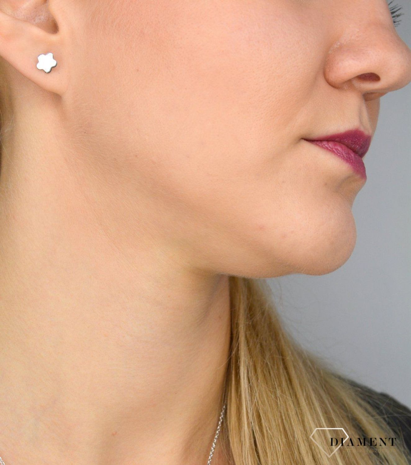 Kolczyki srebrne gładkie kwiatki.jpg