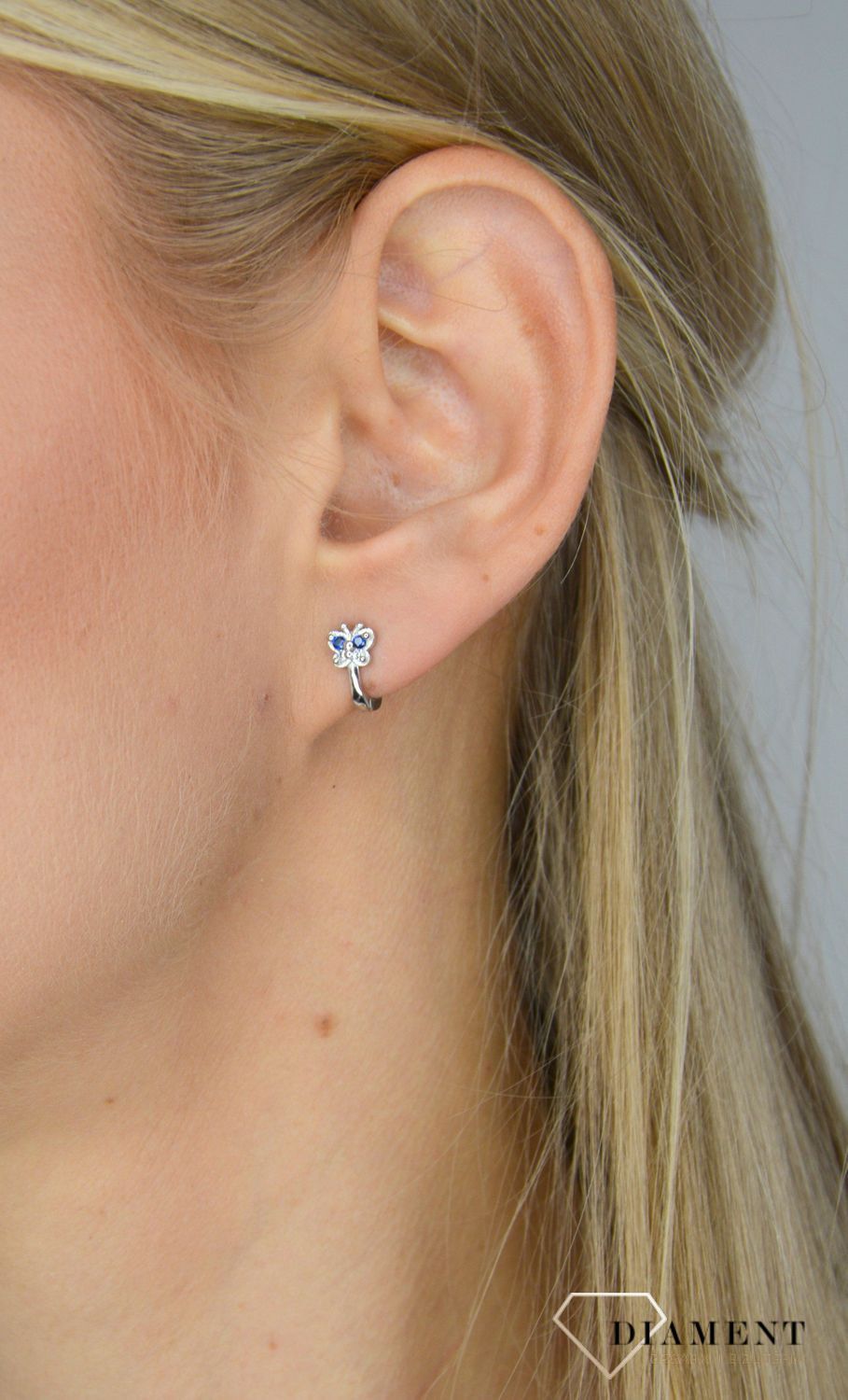 Kolczyki srebrne motylki z niebieską cyrkonią.jpg