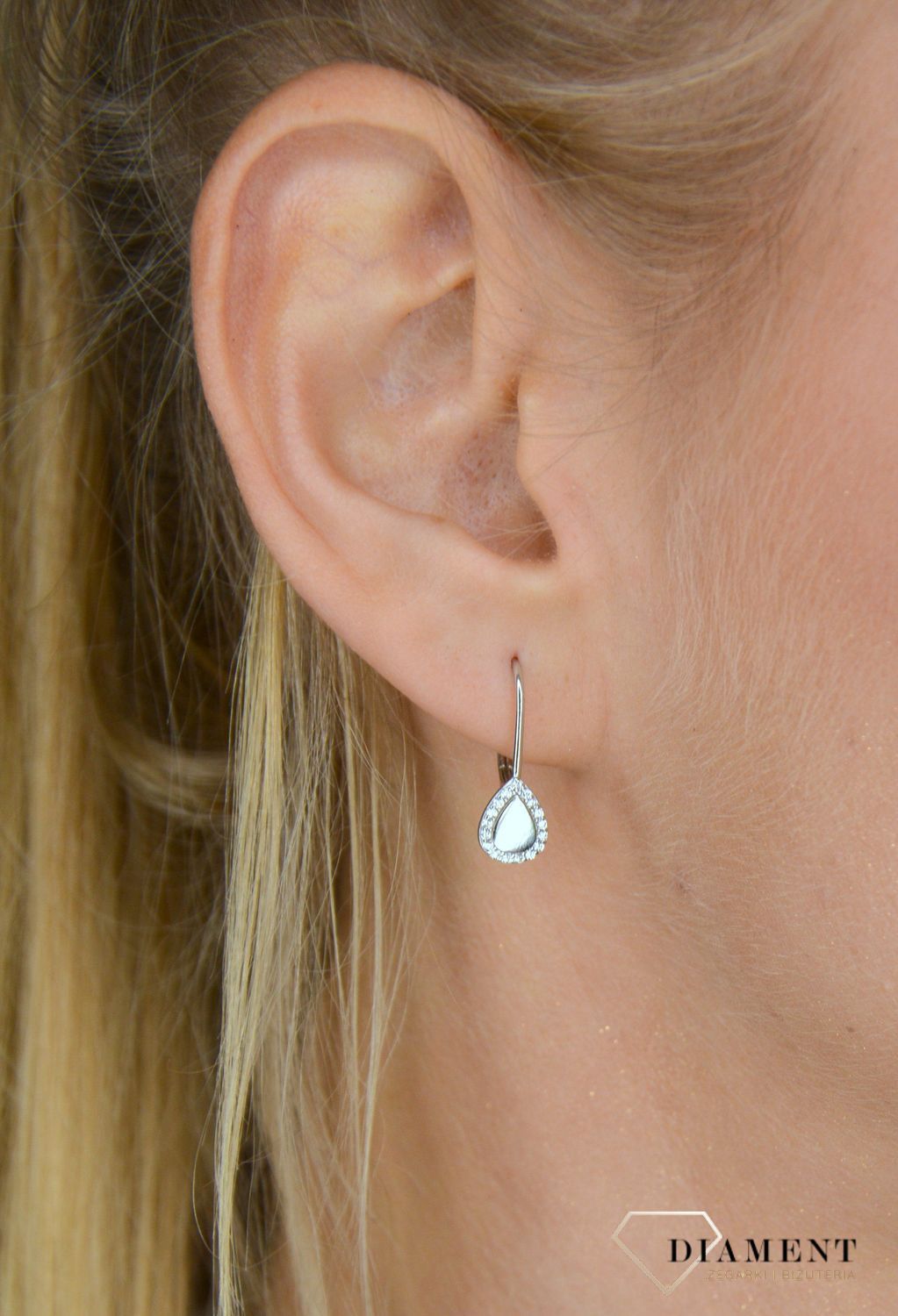Kolczyki srebrne wiszące łezki z cyrkonią.jpg