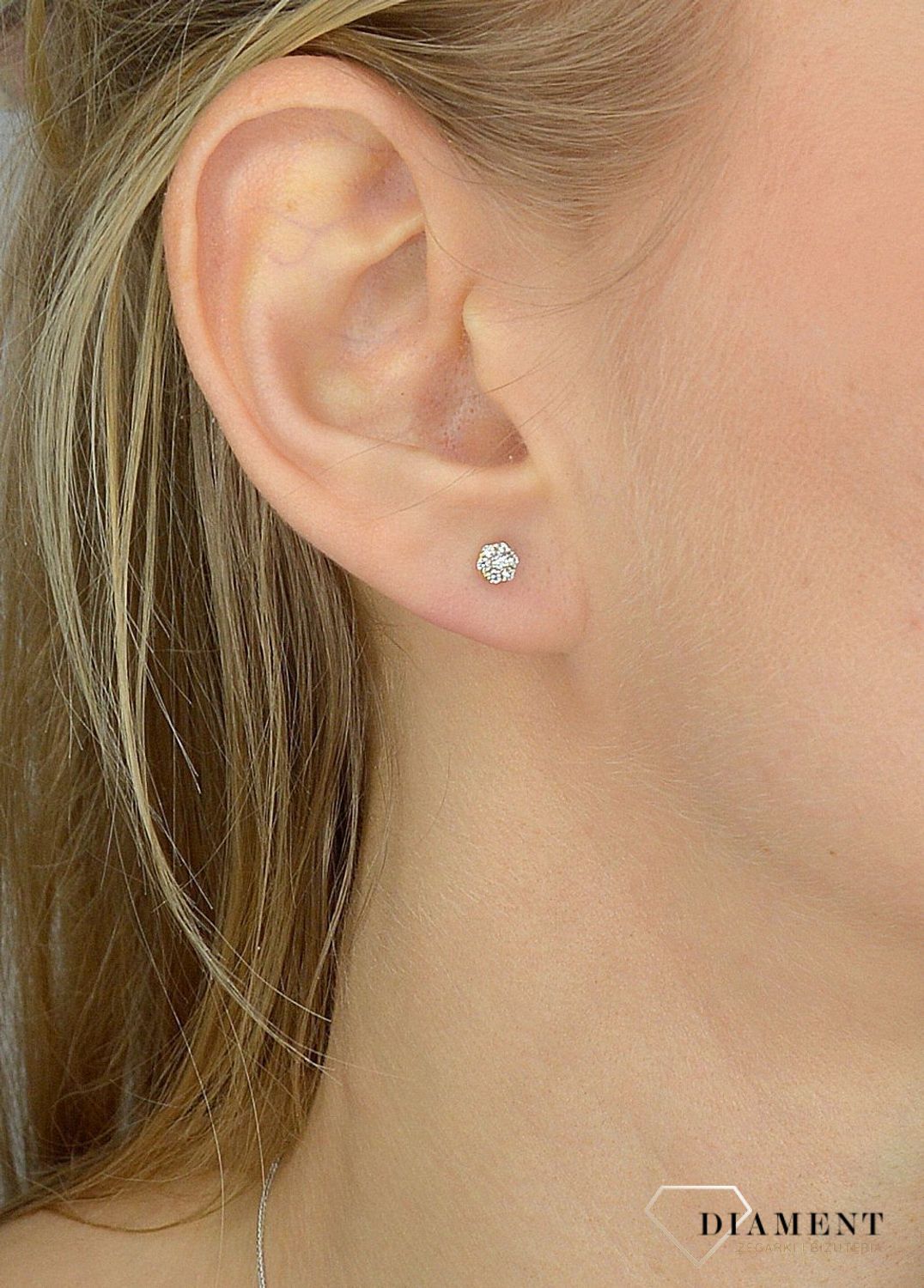 Złote kolczyki 585 cyrkonie kwiatki przy uchu DIA-KLC-0986K-585.jpg