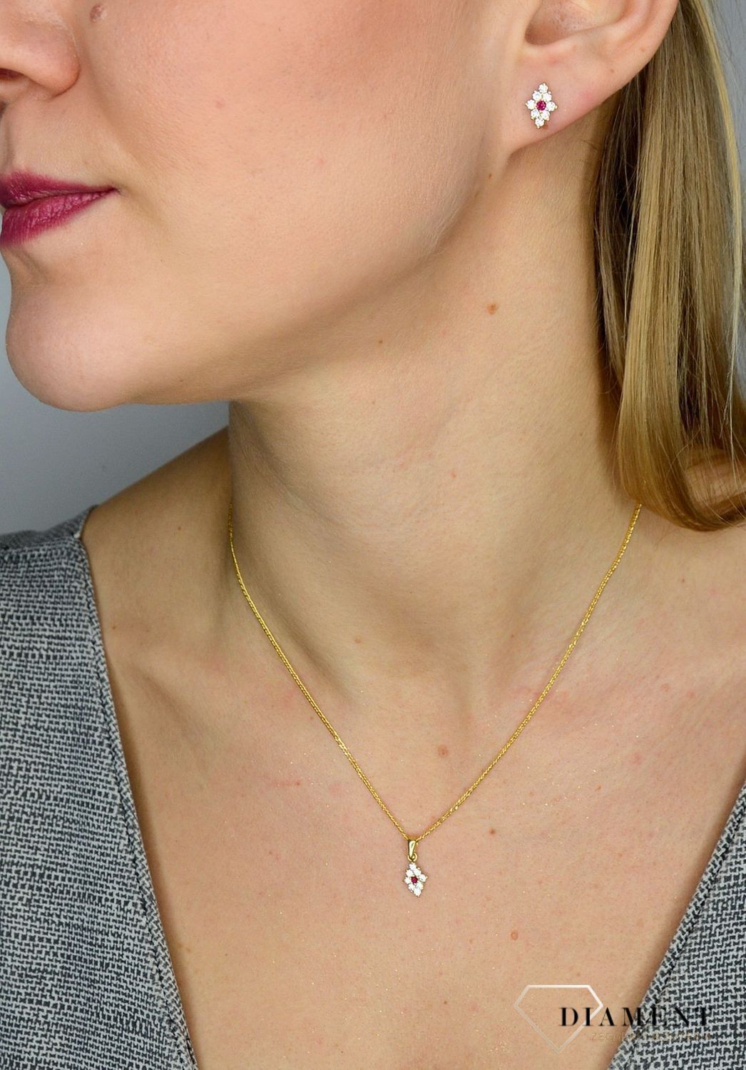 Złote kolczyki 585 z czerwoną cyrkonią DIA-KLC-0997K-585.jpg