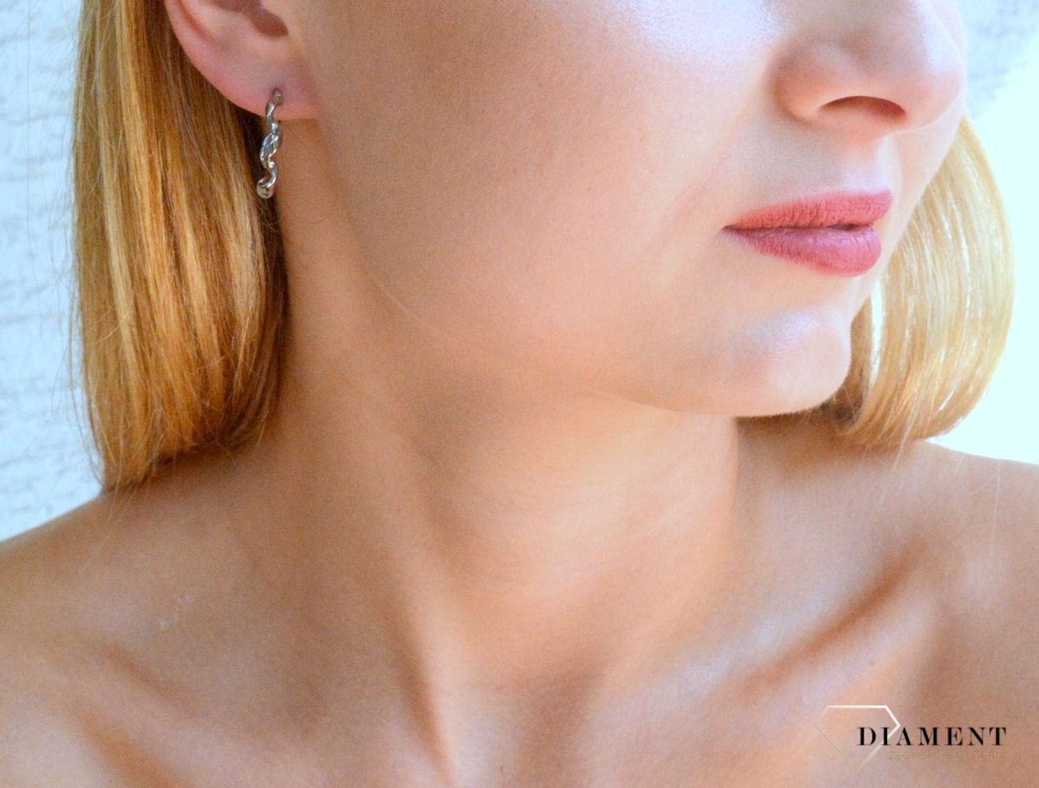 Srebrne kolczyki damskie 925 kolczyki koła DIA-KLC-10120-925. Srebrne kolczyki 925 koła. Srebrne kolczyki modny wzór. Biżuteria srebrna damska. Kolczyki srebrne damskie koła idealne na prezent..jpg