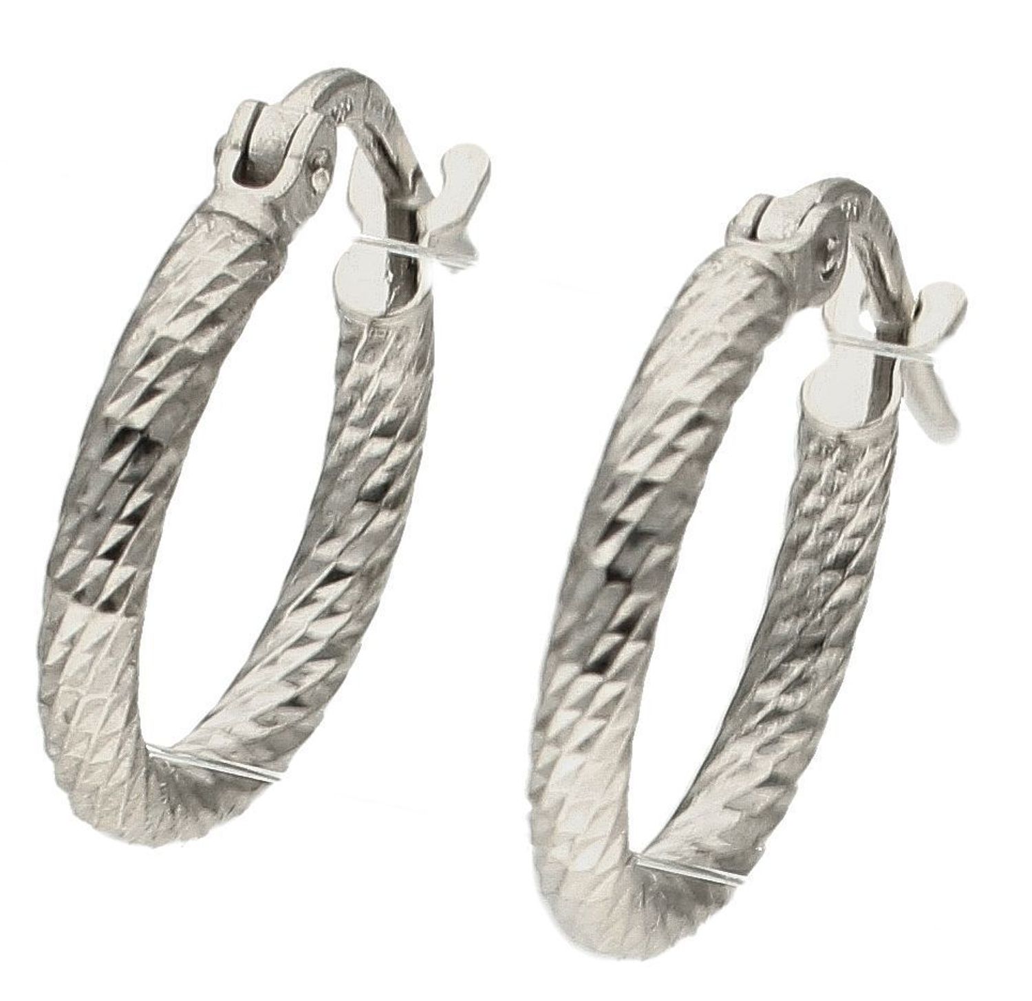 Srebrne kolczyki damskie 925 kółeczka z grawerowaniem DIA-KLC-10127-925. Srebrne kolczyki 925 małe kółeczka. Srebrne kolczyki modny wzór. Biżuteria srebrna damska. Kolczyki srebrne damskie grawerowane kółeczka idealne na preze.jpg