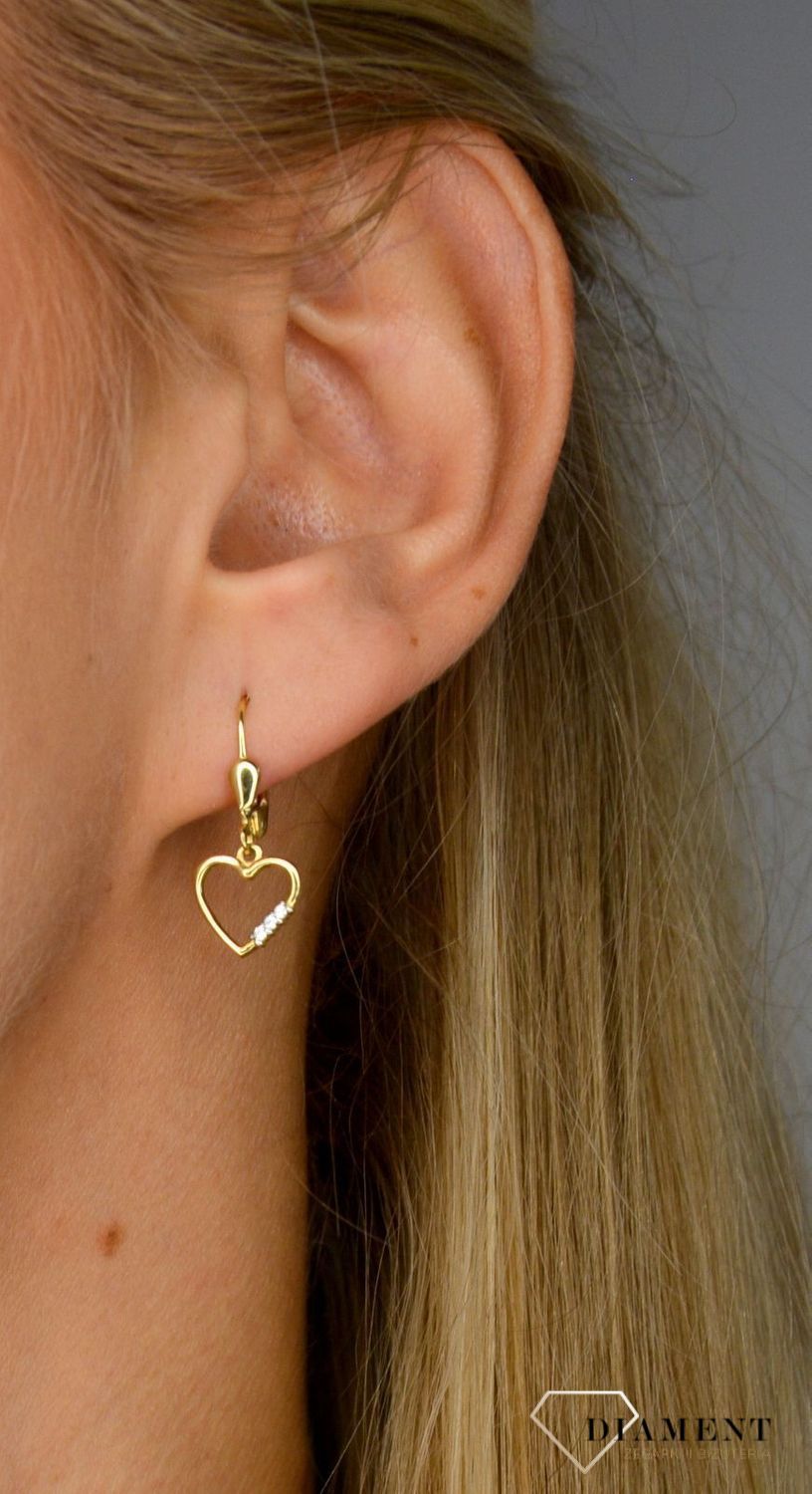 Złote kolczyki 585 wiszące serca z cyrkonią DIA-KLC-1015-585.jpg
