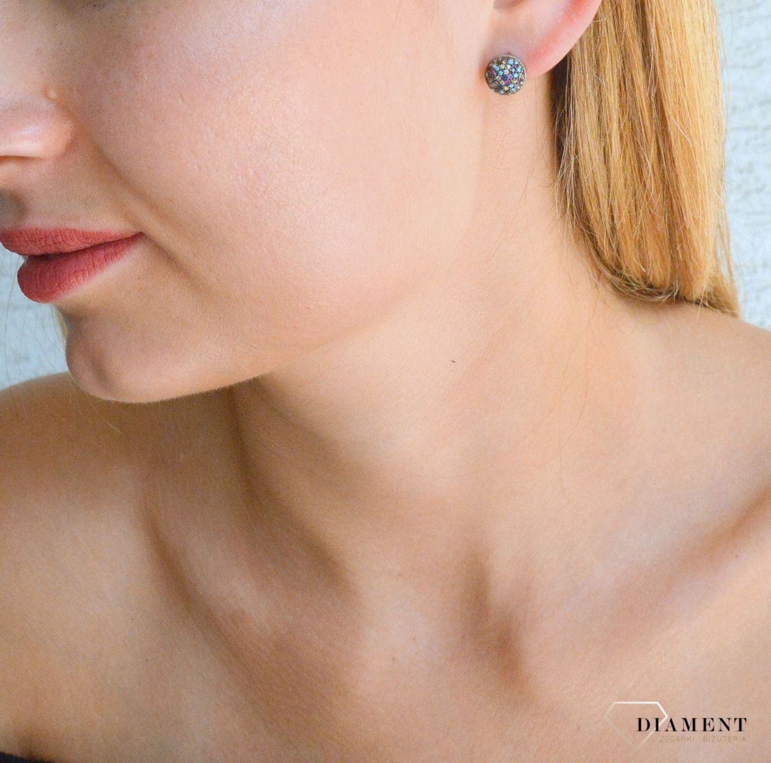 Kolczyki srebrne damskie na sztyft z kolorową cyrkonią półokrągłe DIA-KLC-10156-925.jpg