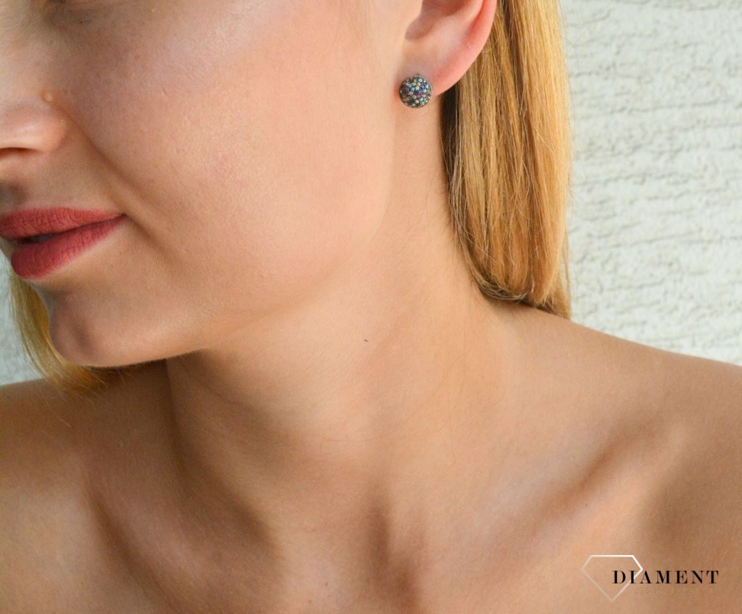 Kolczyki srebrne damskie na sztyft z kolorową cyrkonią półokrągłe DIA-KLC-10156-925.jpg