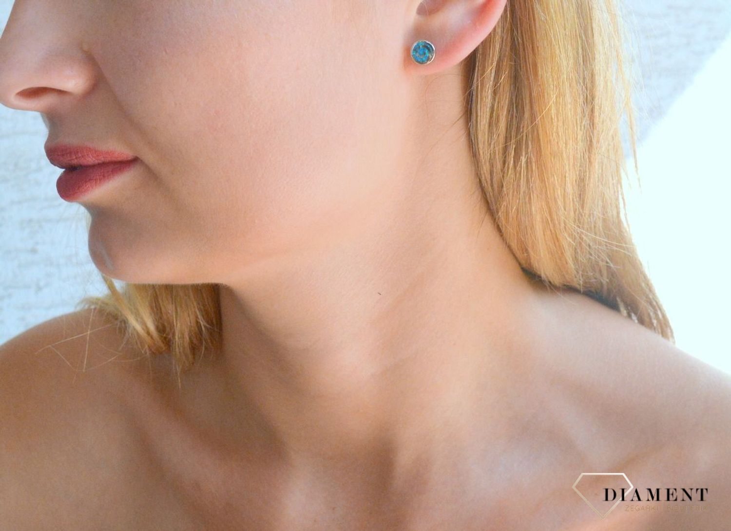 Srebrne kolczyki damskie na sztyft niebieskie opale w formie spiralki DIA-KLC-10183-925.jpg