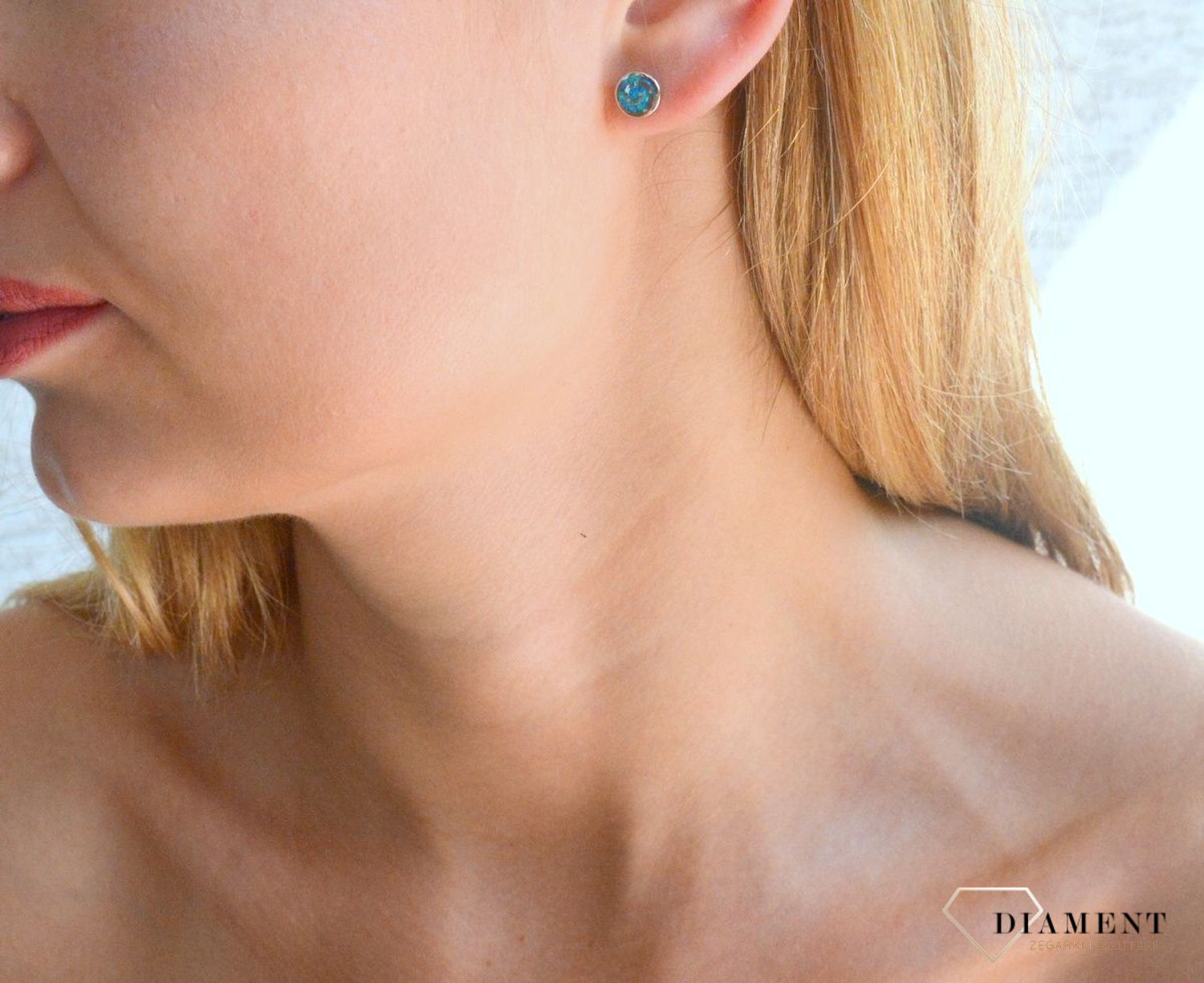 Srebrne kolczyki damskie na sztyft niebieskie opale w formie spiralki DIA-KLC-10183-925.jpg