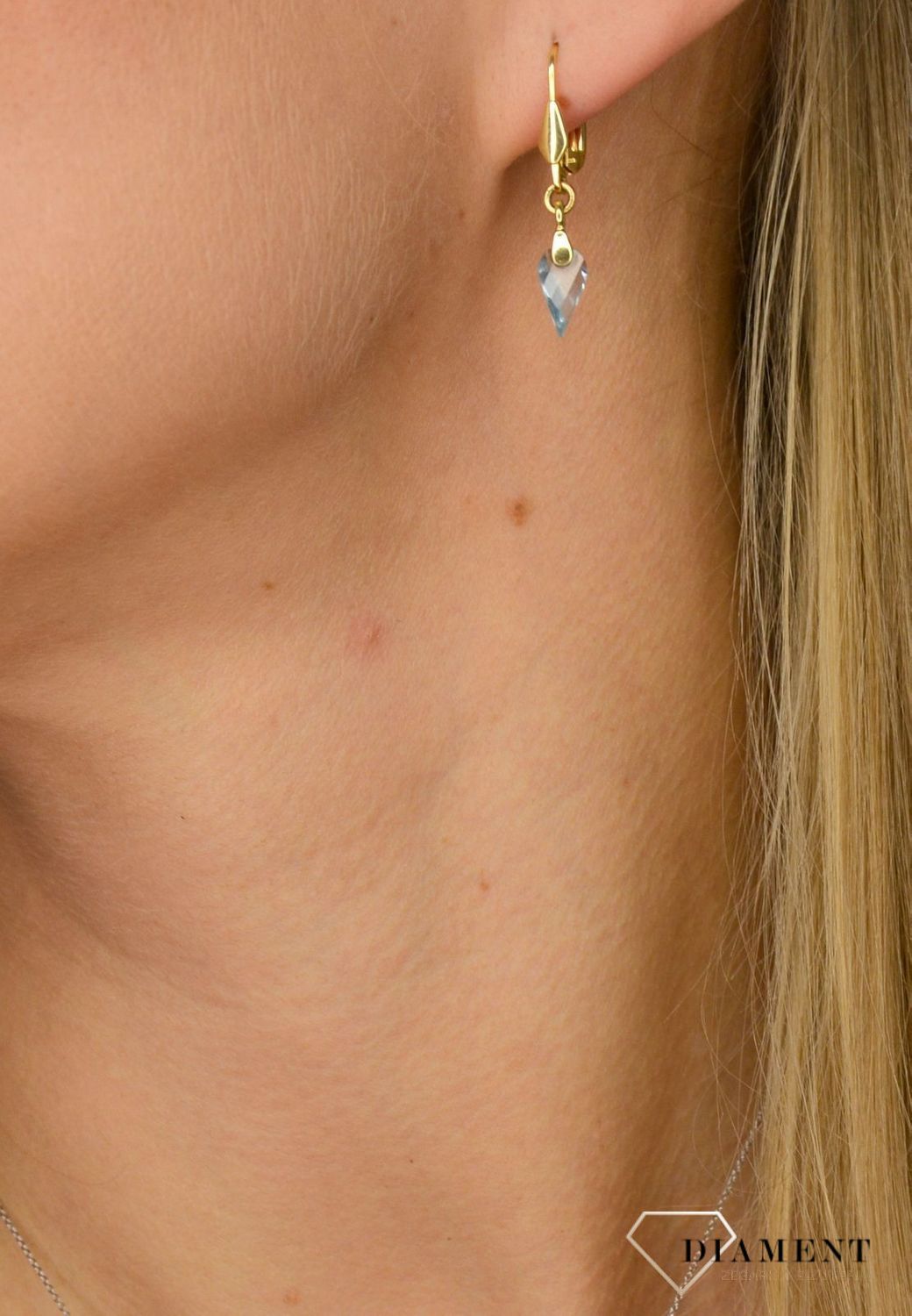 Złote kolczyki 585 z niebieską łezką DIA-KLC-1020-585.jpg