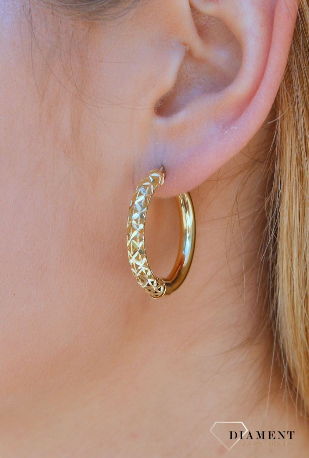 Złote kolczyki koła  Dwie biżuteryjne strony  585 DIA-KLC-10215-585d.jpg