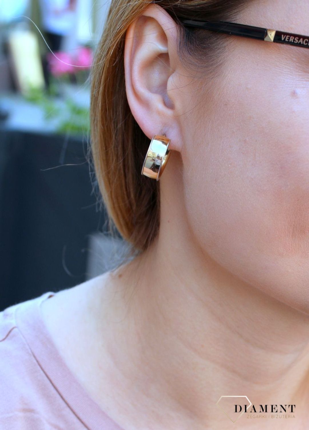 Złote kolczyki damskie  Szersze diamentowane koła  585 DIA-KLC-10223-585b (1).jpg