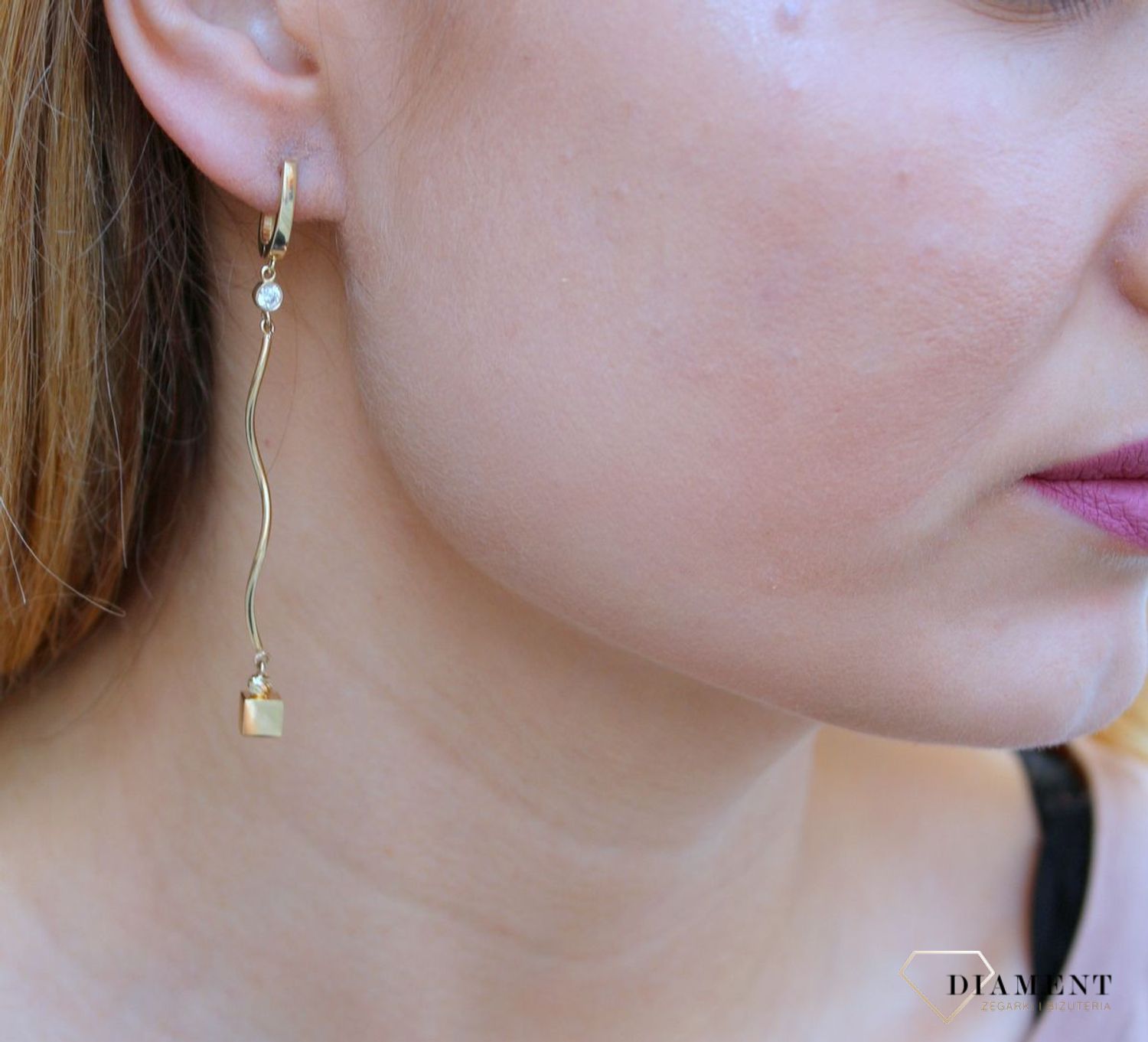Złote kolczyki damskie  Wiszące kostki  585 DIA-KLC-10228-585 (1).jpg