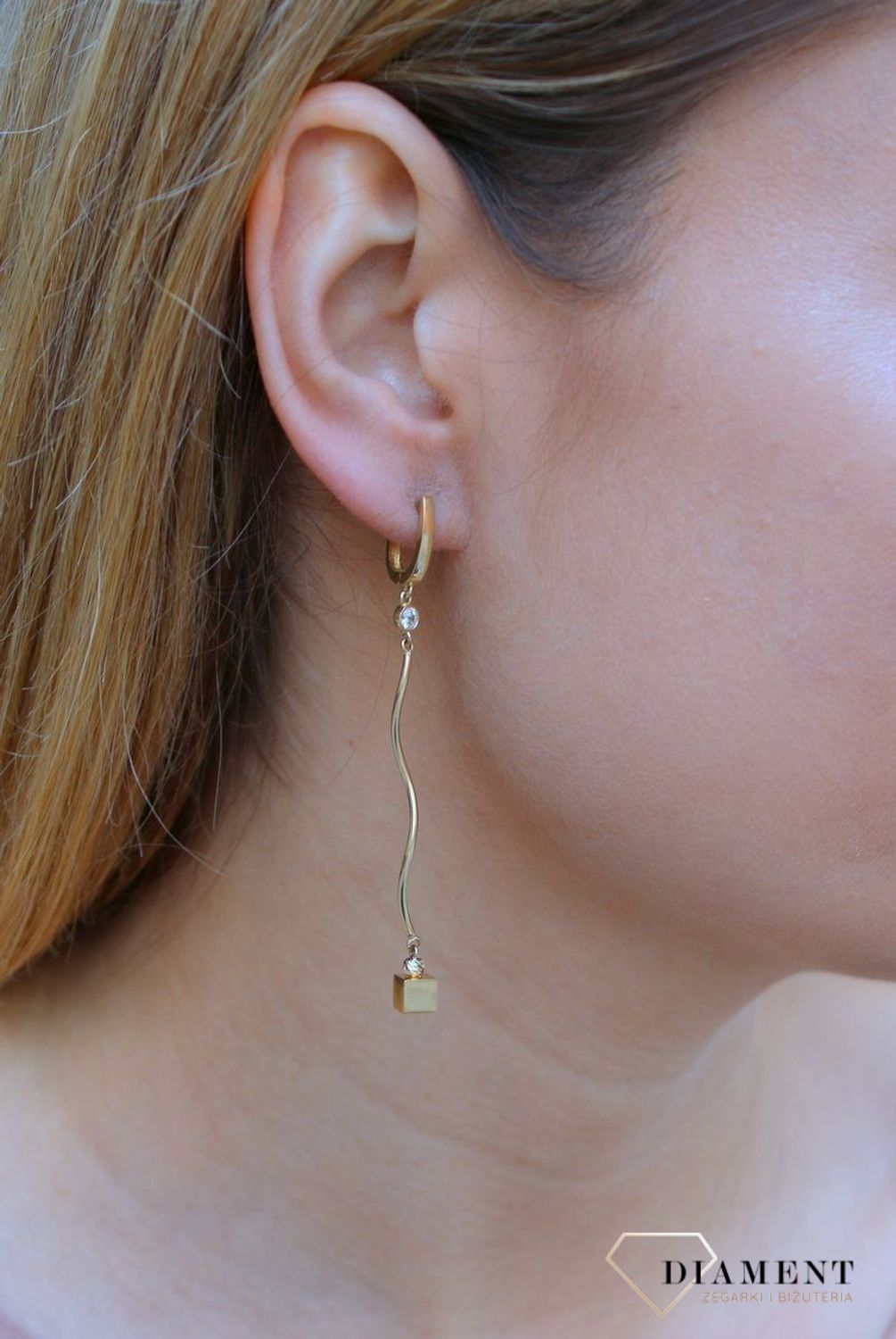 Złote kolczyki damskie  Wiszące kostki  585 DIA-KLC-10228-585 (1).jpg