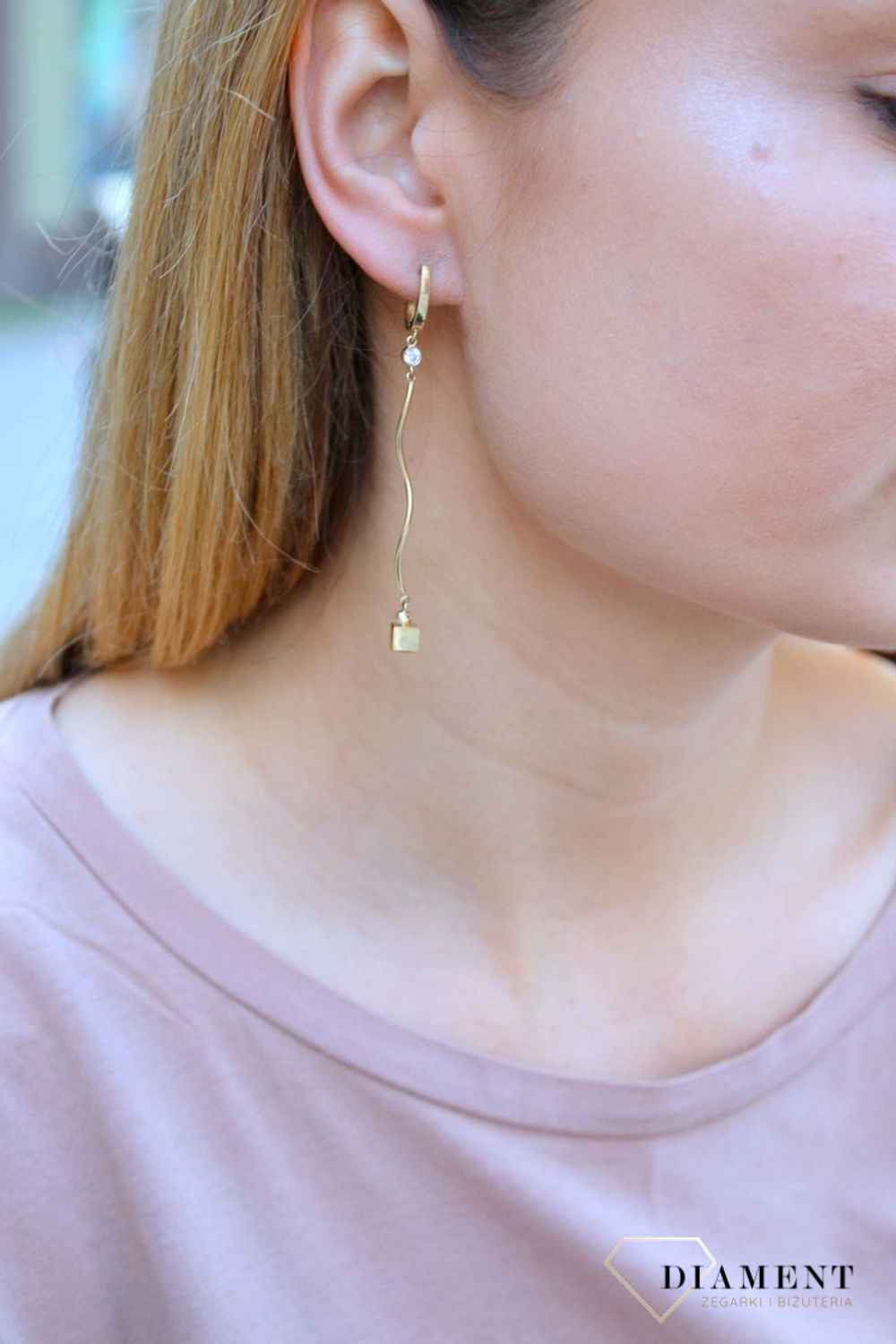 Złote kolczyki damskie  Wiszące kostki  585 DIA-KLC-10228-585 (1).jpg