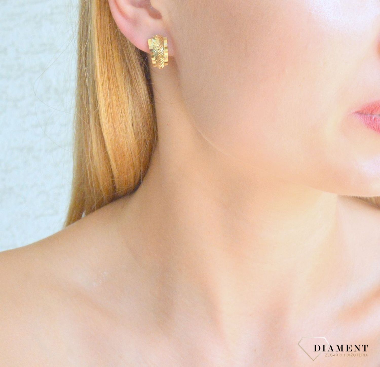Kolczyki damskie złote grawerowane strzałki 585 DIA-KLC-10230-585.jpg