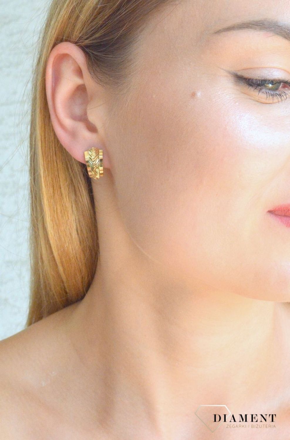 Kolczyki damskie złote grawerowane strzałki 585 DIA-KLC-10230-585.jpg