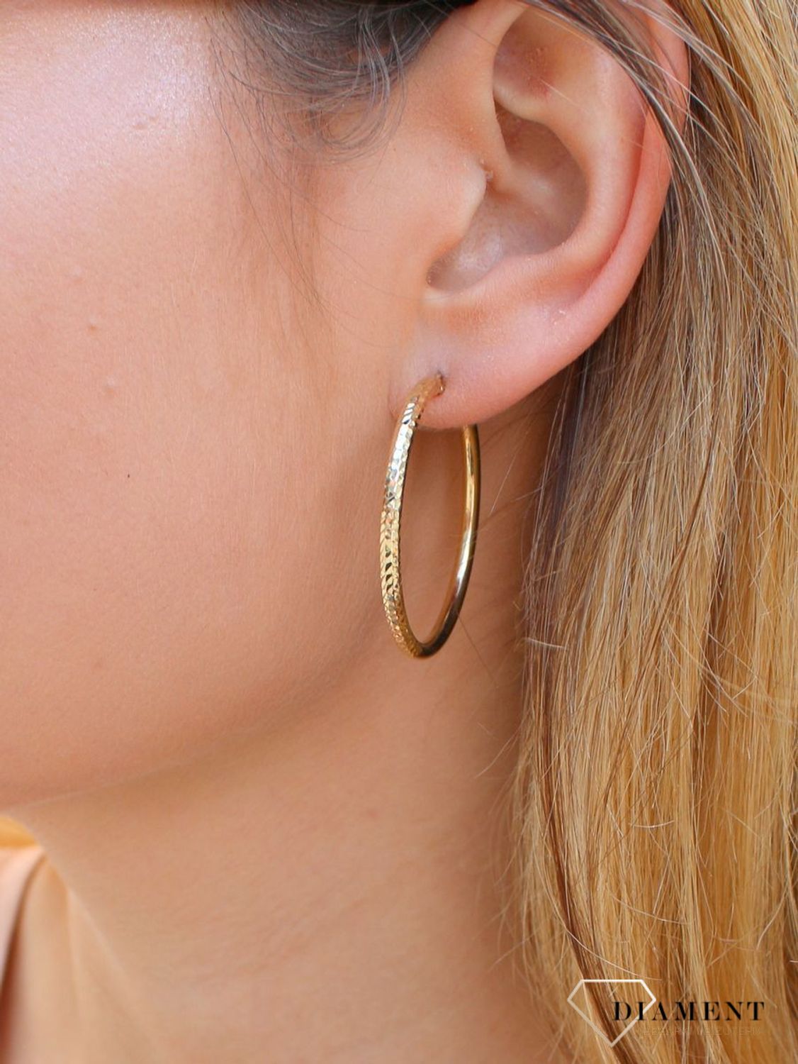 Złote kolczyki damskie  Diamentowane koła  585 DIA-KLC-10233-585d.jpg