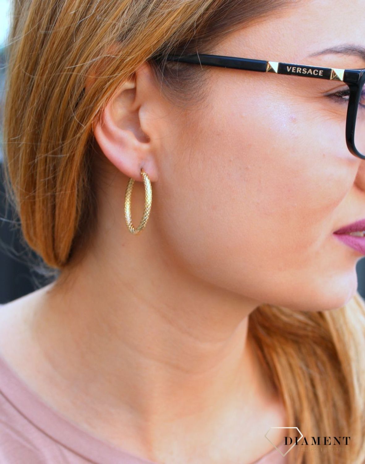 Złote kolczyki koła damskie  Diamentowane łuski  585 DIA-KLC-10236-585d (1).jpg