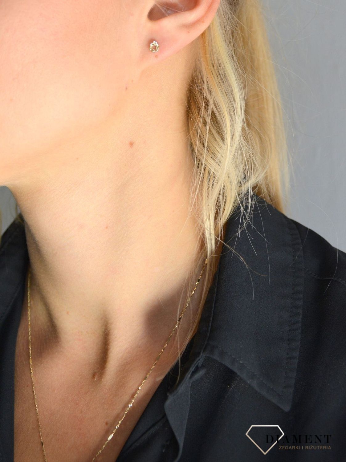 Złote kolczyki 585 na sztyft z cyrkonią DIA-KLC-1025-585.jpg