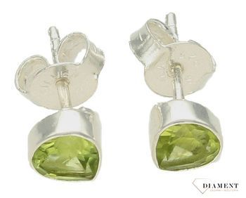 Srebrne kolczyki damskie wkrętki z zieloną cyrkonią DIA-KPL-10275-925. Srebrne kolczyki damskie. Srebrne kolczyki wkrętki. Srebrne kolczyki damskie z cyrkonią. Kolczyki srebrne na sztyft. Kolczyki srebrne z zieloną cyrkonią..jpg