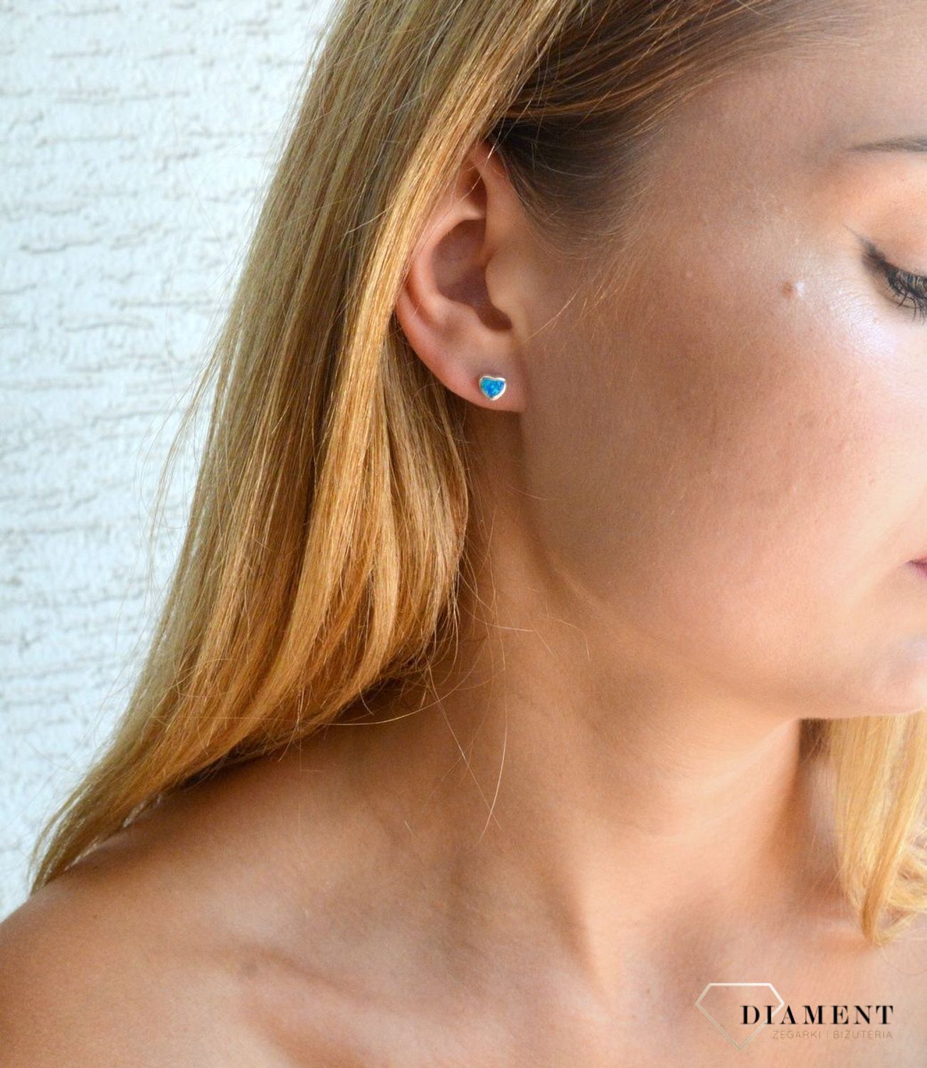 Srebrne kolczyki damskie na sztyft niebieskie opale serduszka DIA-KLC-10279-925. Srebrne kolczyki damskie. Srebrne kolczyki idealne na prezent. Srebrne kolczyki wkrętki z kamieniem. Srebrne kolczyki serca. Srebrne kolczyki z n.jpg