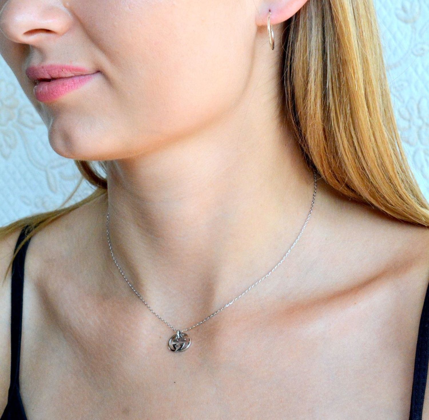 Srebrne kolczyki 925 klasyczne gładkie kółka DIA-KLC-10283-925. Srebrne kolczyki damskie. Srebrne kolczyki koła. Srebrne koła klasyczne. Srebrne klasyczne kolczyki gładkie koła. Srebrne kolczyki koła idealna na prezent..jpg