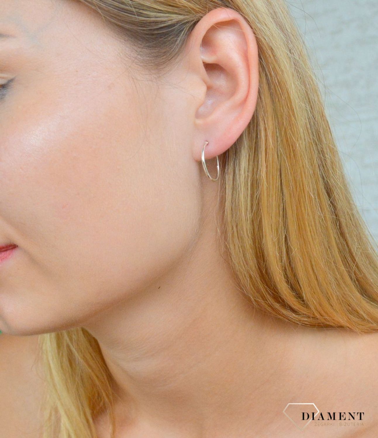 Srebrne kolczyki damskie 925 małe delikatne kółeczka 1,5 cm DIA-KLC-10284-925. Biżuteria srebrna. Delikatna biżuteria. Srebrne kolczyki. Kolczyki koła. Pomysł na prezent dla kobiety. Biżuteria damska..jpg