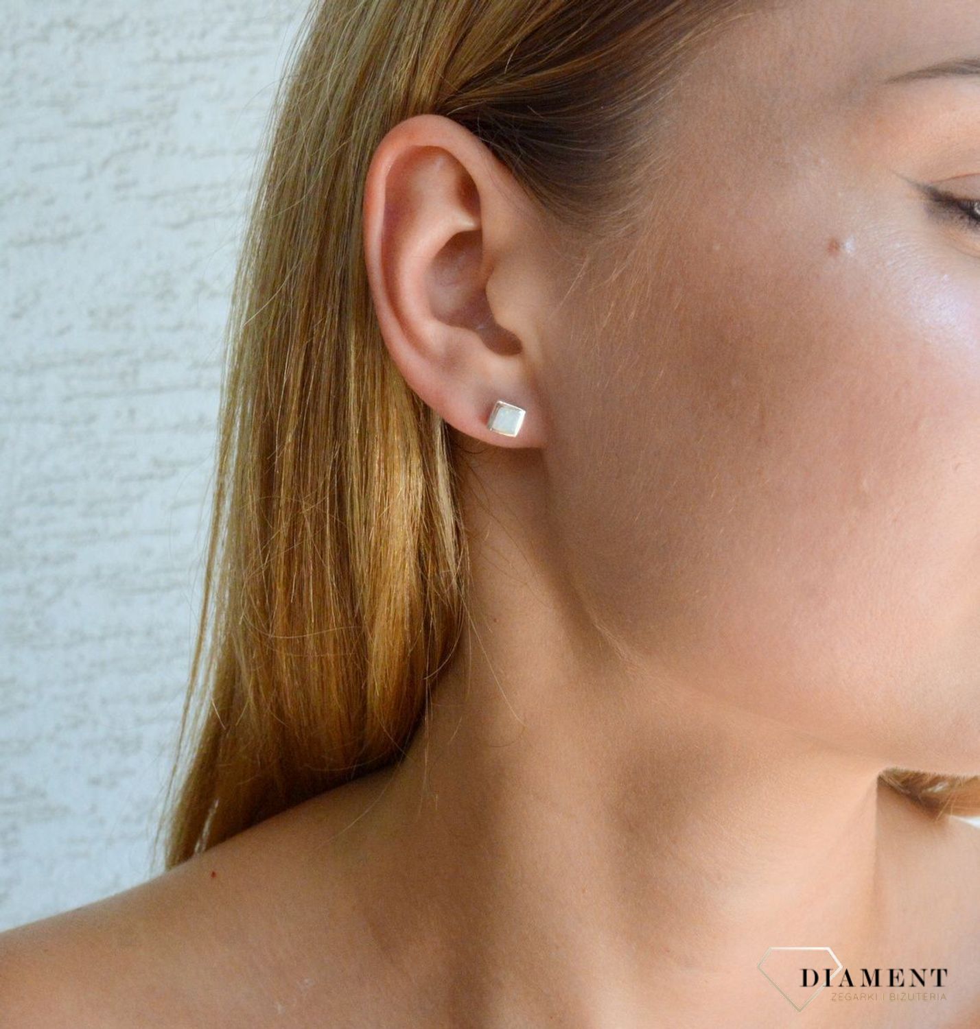 Srebrne kolczyki damskie wkrętki kwadratowe opale DIA-KLC-10291-925. Srebrne kolczyki damskie. Srebrne kolczyki wkrętki. Srebrne kolczyki damskie z opalem. Kolczyki srebrne z kamieniem naturalnym na prezent..jpg