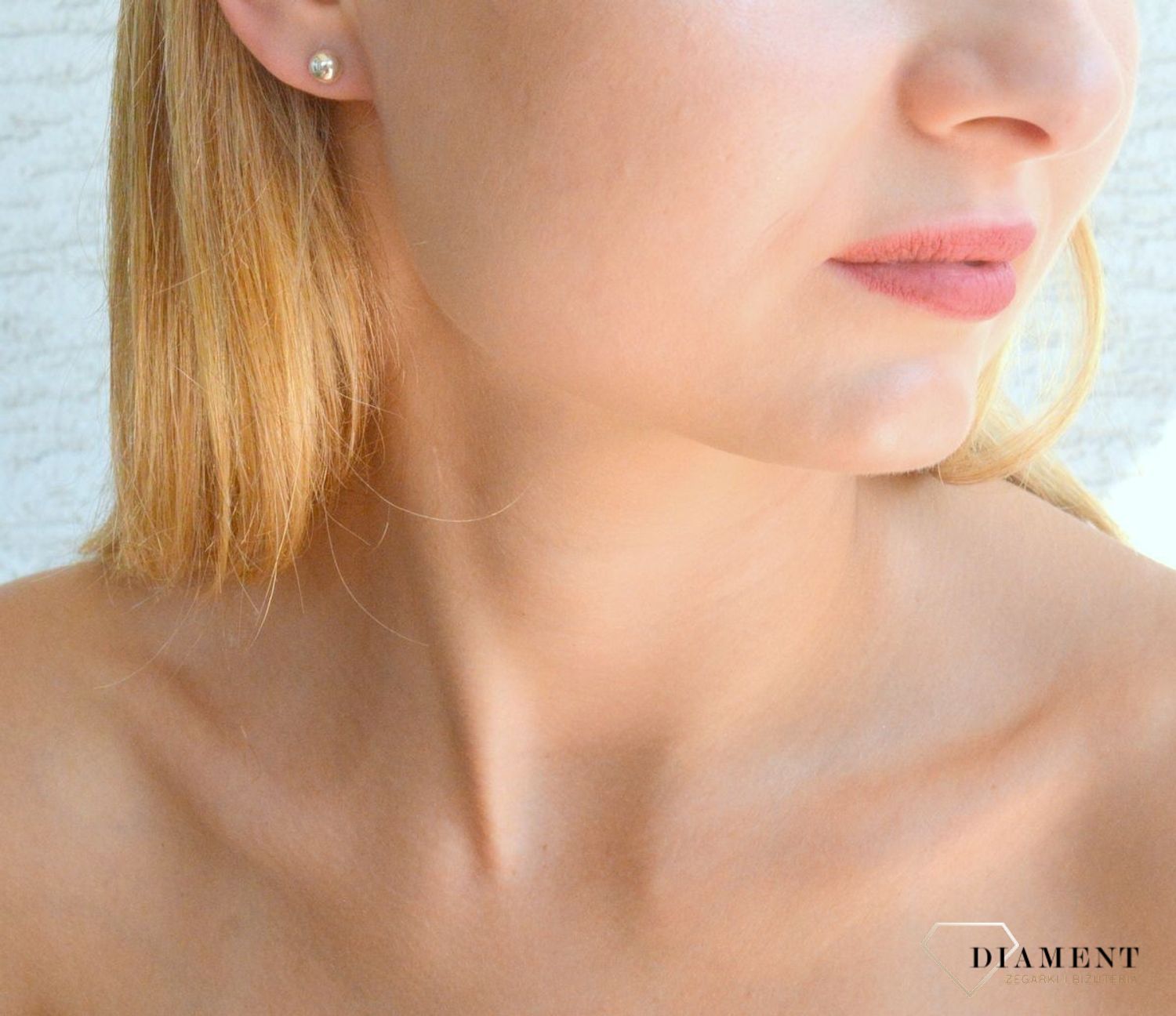 Srebrne kolczyki damskie na sztyft kulki DIA-KLC-10296-925. Srebrne kolczyki damskie. Srebrne kolczyki idealne na prezent. Srebrne kolczyki wkrętki półkule. Srebrne kolczyki klasyczne wkrętki..jpg