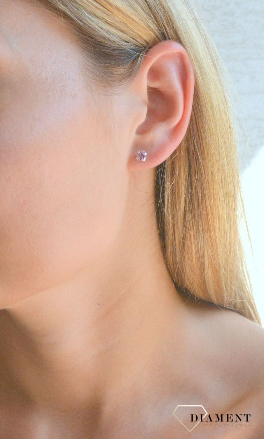 Srebrne kolczyki damskie wkrętki z różową cyrkonią DIA-KLC-10347-925. Srebrne kolczyki damskie. Srebrne kolczyki wkrętki. Srebrne kolczyki damskie z cyrkoniami. Kolczyki srebrne z cyrkonią na prezent..jpg