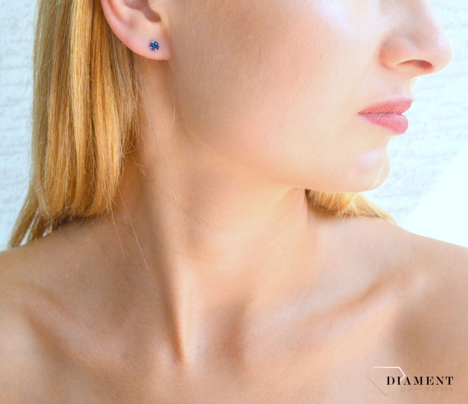 Srebrne kolczyki damskie wkrętki z niebieską cyrkonią DIA-KLC-10350-925. Srebrne kolczyki damskie. Srebrne kolczyki wkrętki. Srebrne kolczyki damskie z cyrkoniami. Kolczyki srebrne z cyrkonią na prezent..jpg