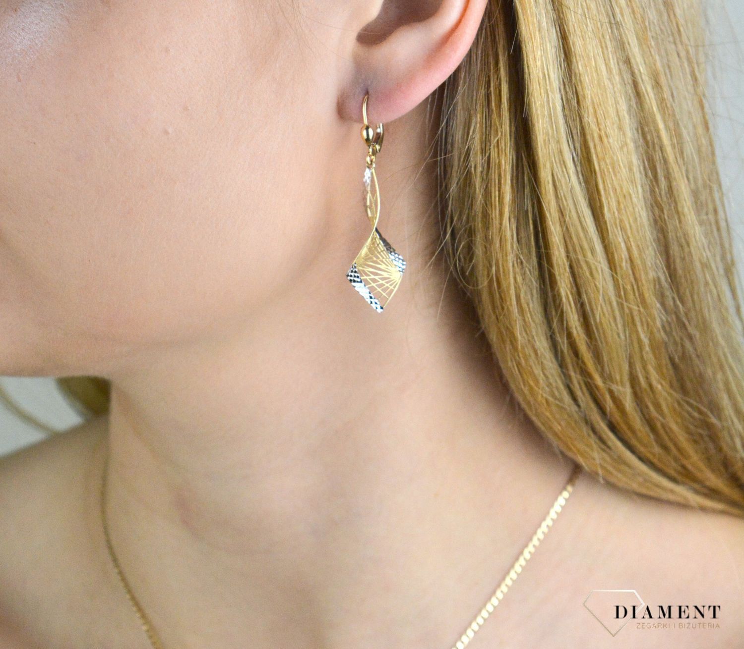 Kolczyki damskie złote Wiszące kolczyki zawinięte złote czworokąty 585 DIA-KLC-10436-585 (2).jpg