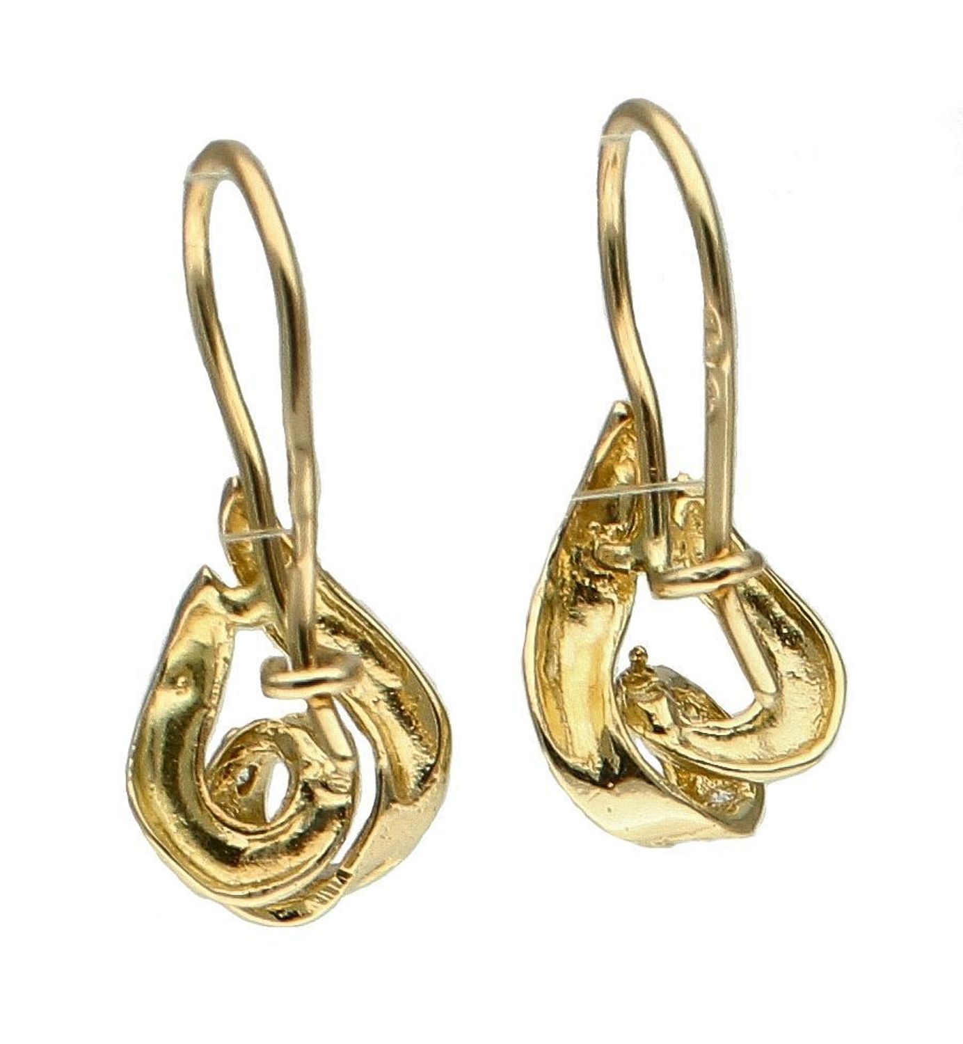 Kolczyki złote damskie Złote serce z cyrkoniami o odwróconej formie 585 DIA-KLC-10438-585  Złote kolczyki wykonane z najwyższej jakości żółtego złota, próby 585. Kolczyki o krótszej formie. Kolczyki złote na bigiel idealne na prezent (2).jpg