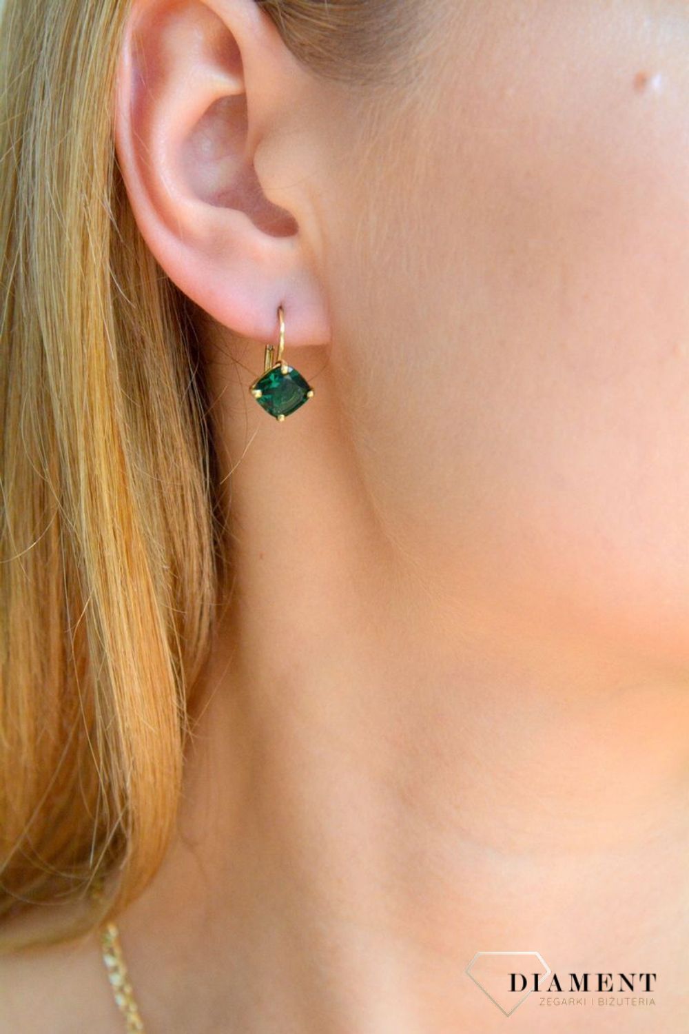 Złote kolczyki damskie 585 wiszące z zieloną cyrkonią DIA-KLC-10505-585 (2).jpg