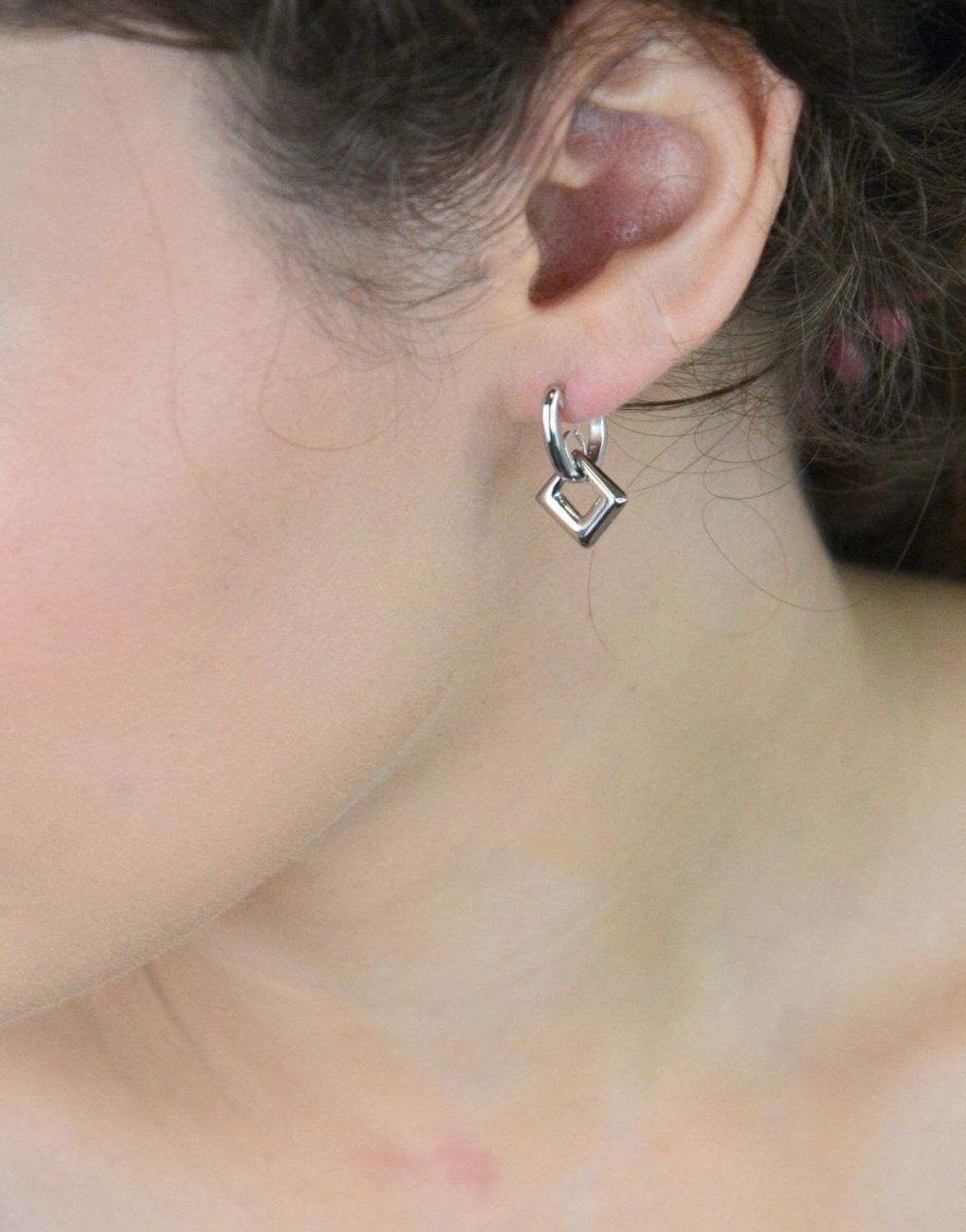 Kolczyki srebrne damskie DIA-KLC-10557-925  Geometryczne  Próba 925  Zapięcie angielskie.jpg