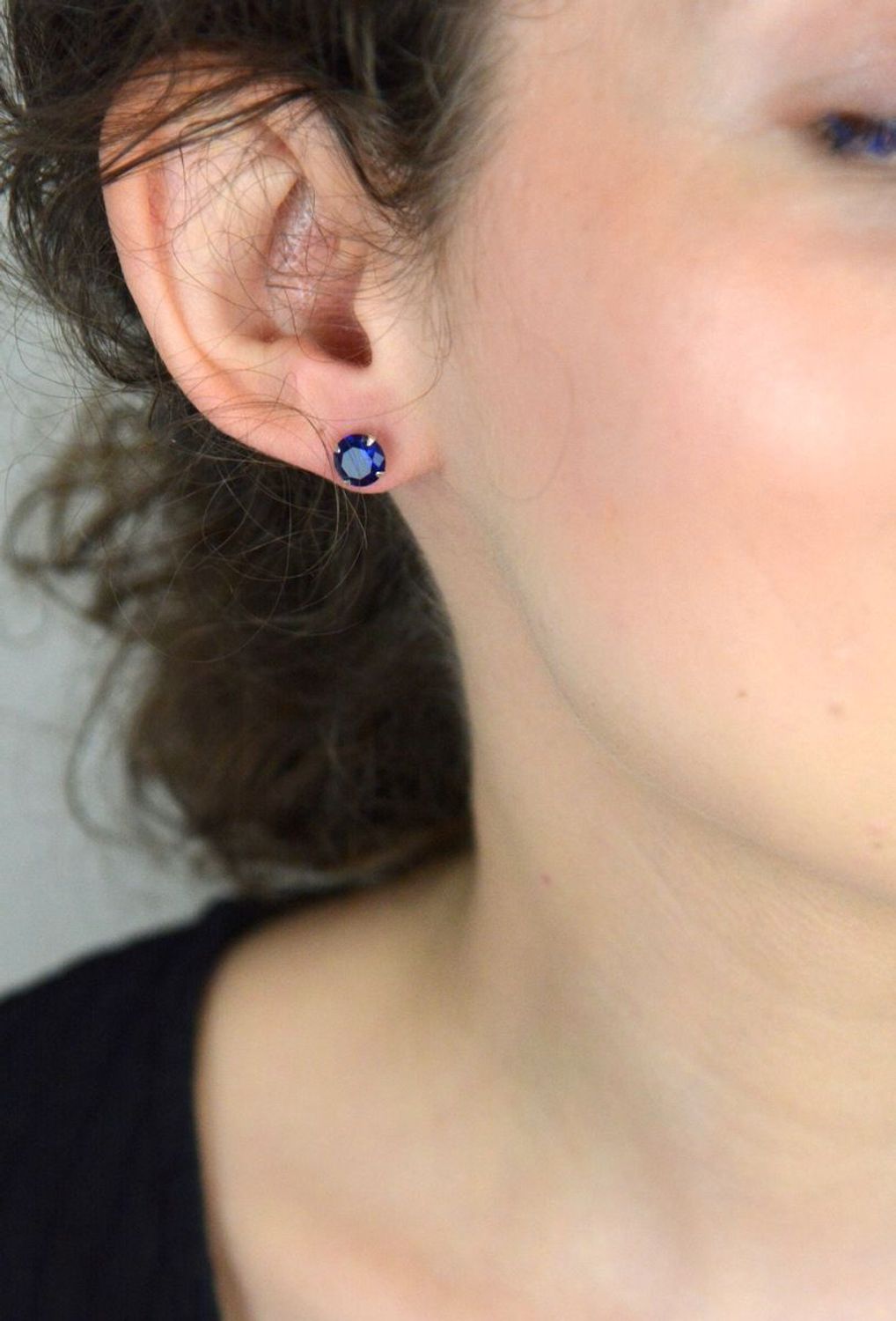 Kolczyki srebrne z granatową cyrkonią 925, DIA-KLC-10563-925.jpg