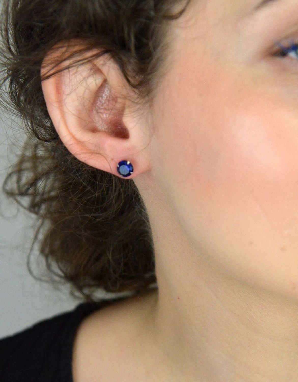 Kolczyki srebrne z granatową cyrkonią 925, DIA-KLC-10563-925.jpg