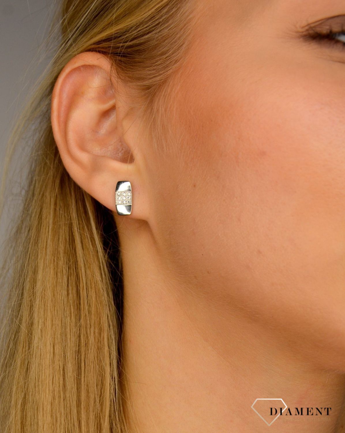 Kolczyki złote 585 białe złoto prostokąt z cyrkonią DIA-KLC-1063-585.jpg