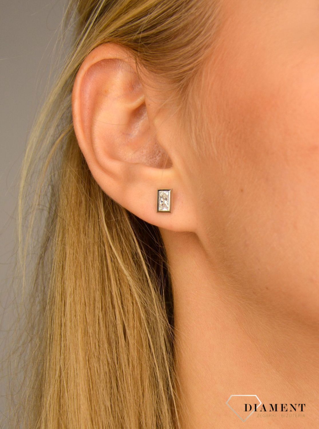 Złote kolczyki 585 cyrkonia prostokąt DIA-KLC-1068-585.jpg