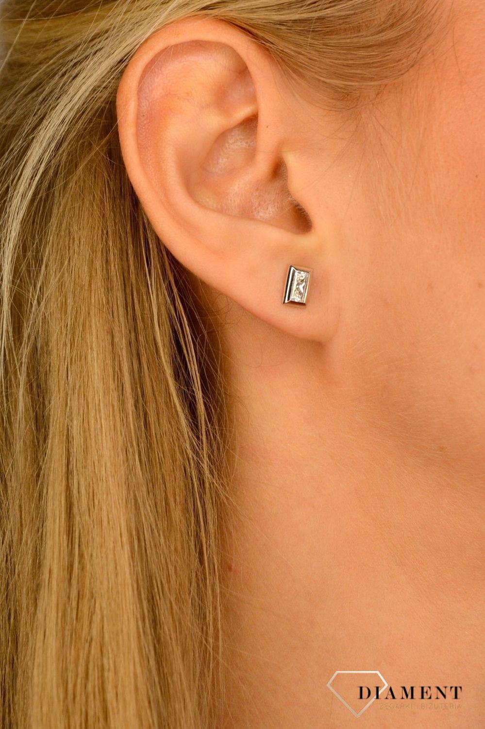 Złote kolczyki 585 cyrkonia prostokąt DIA-KLC-1068-585.jpg