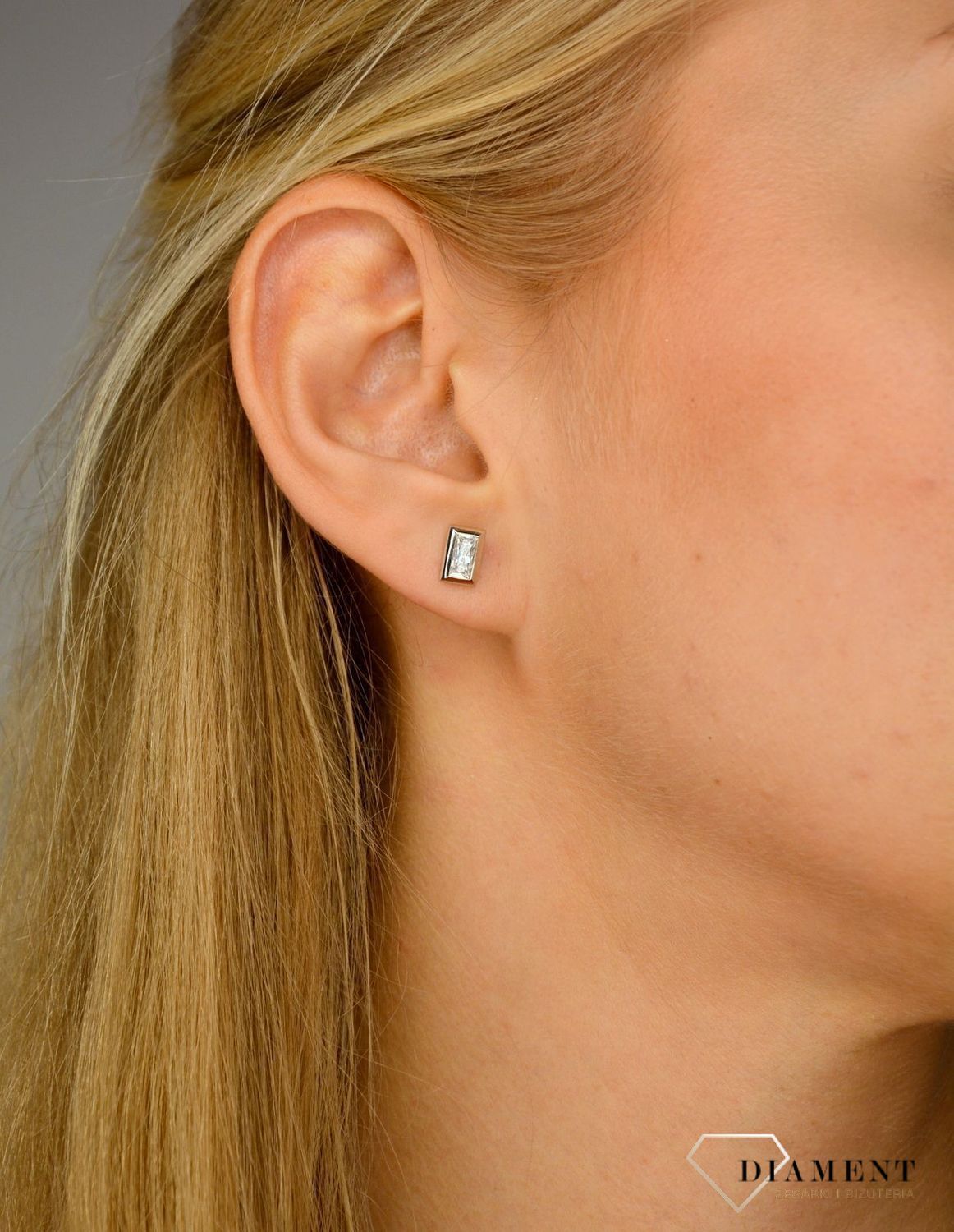 Złote kolczyki 585 cyrkonia prostokąt DIA-KLC-1068-585.jpg