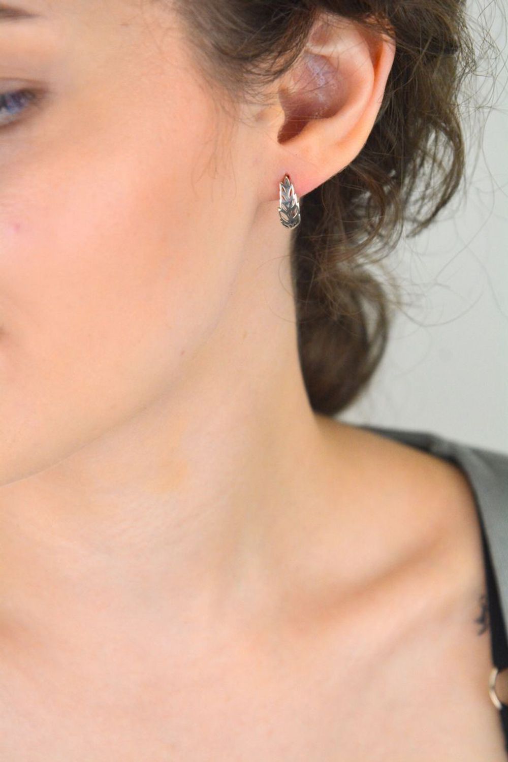 srebrne kolczyki 925, kolczyki listki, kolczyki angielskie zapięcie, kolczyki damskie srebro, kolczyki srebrne eleganckie, kolczyki DIA-KLC-10718-925, biżuteria srebrna 925, srebrne 1.jpg