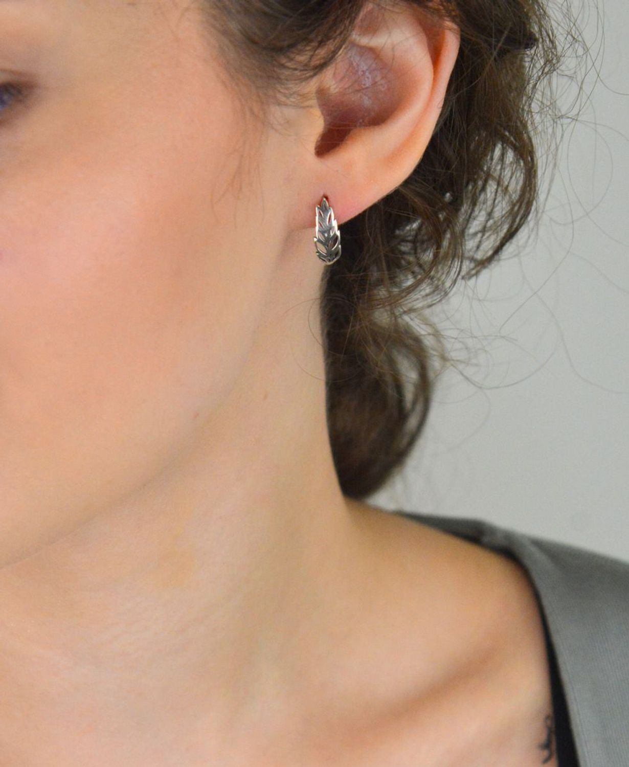 srebrne kolczyki 925, kolczyki listki, kolczyki angielskie zapięcie, kolczyki damskie srebro, kolczyki srebrne eleganckie, kolczyki DIA-KLC-10718-925, biżuteria srebrna 925, srebrne 1.jpg
