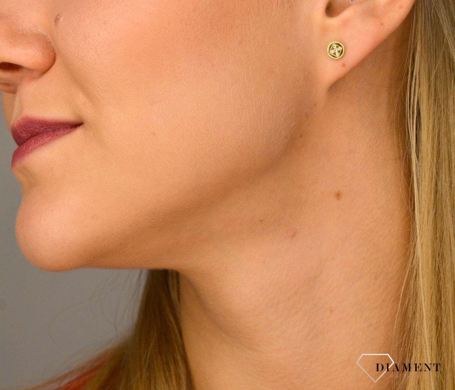 Złote kolczyki 585 w kształcie koła z cyrkonią DIA-KLC-1074-585.jpg