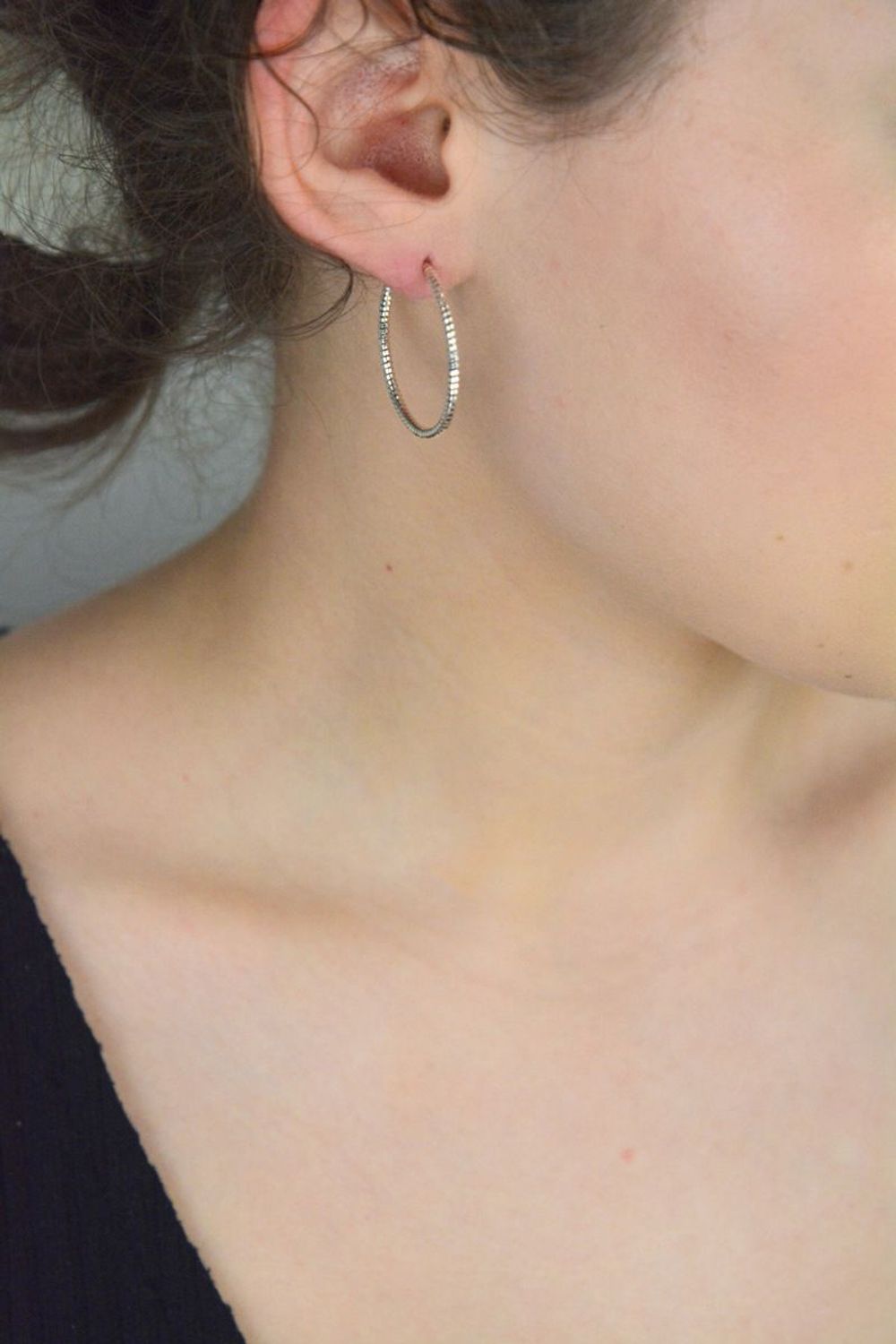 Kolczyki srebrne koła z ozdobnym wzorem, model DIA-KLC-10750-925. Srebro 925, zapięcie na sztyft, średnica 3,0 cm, waga 4,00 g. Stylowy dodatek na co dzień i na specjalne okazje..jpg