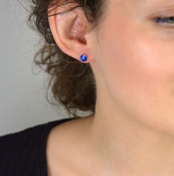 Kolczyki srebrne niebieskie kryształki Swarovski 925, DIA-KLC-10853-925. Kolczyki ozdobione różowymi kryształkami to idealny prezent dla każdej kobiety. Srebrne kolczyki wkrętki (2).JPG